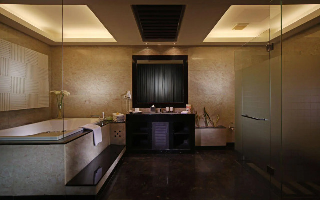 FM7 Resort Hotel