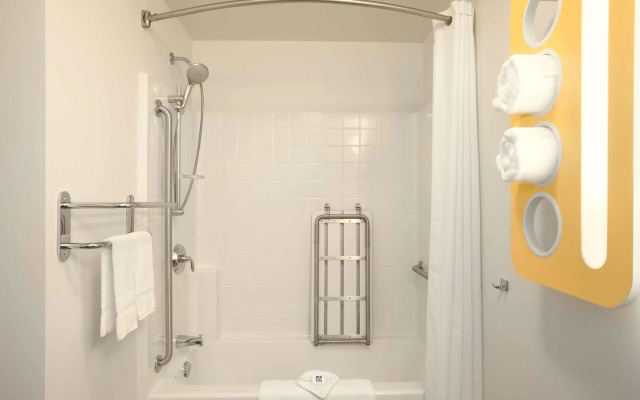 Motel 6 Swift Current, SK