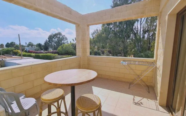 25 AN - Pernera House