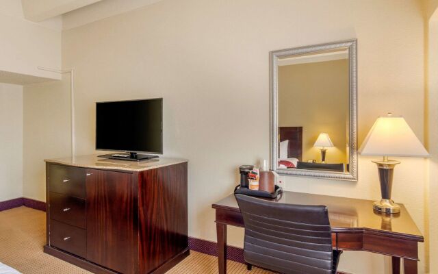 Отель Quality Inn Denver Downtown