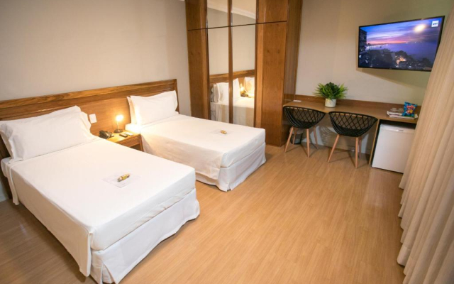 Regency Park Hotel