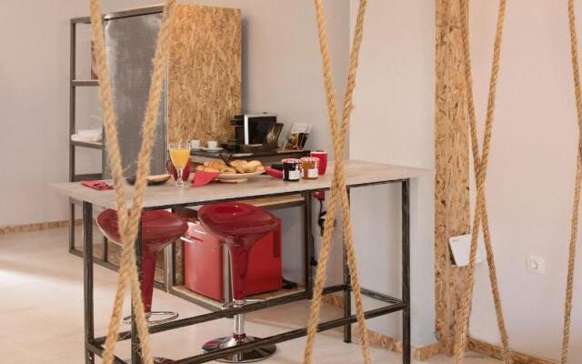 Piraeus Premium Suites
