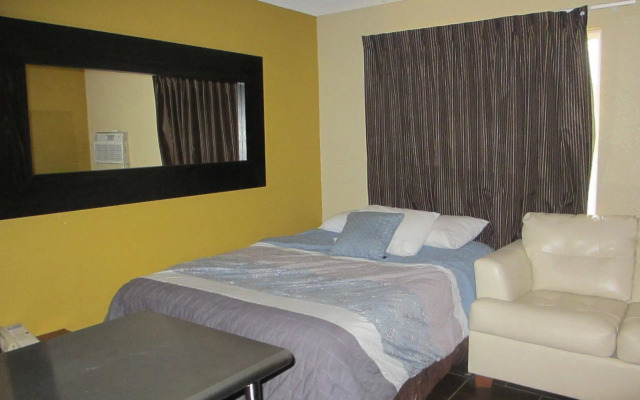 Riverside Suites