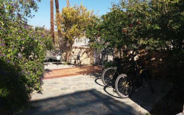 Antonia's House with Free Bikes