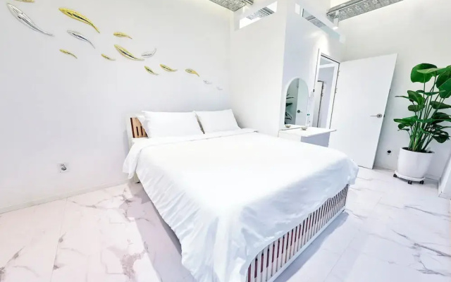 B9 Tailor Serviced Home near Hongik Univ