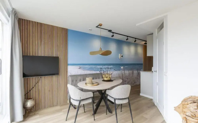 Cozy Apartment Near Beach