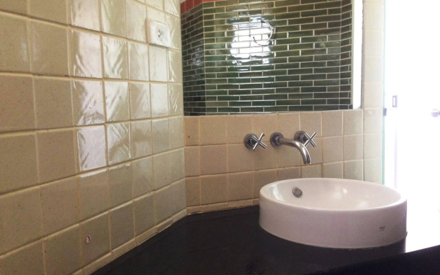 Yanadin Serviced Apartment