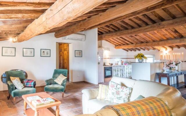 Villa Cenami Apartments with BIG POOL