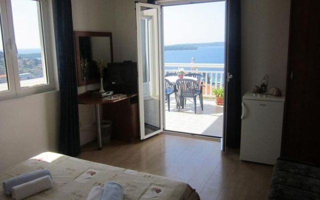 Apartments and Room Dar