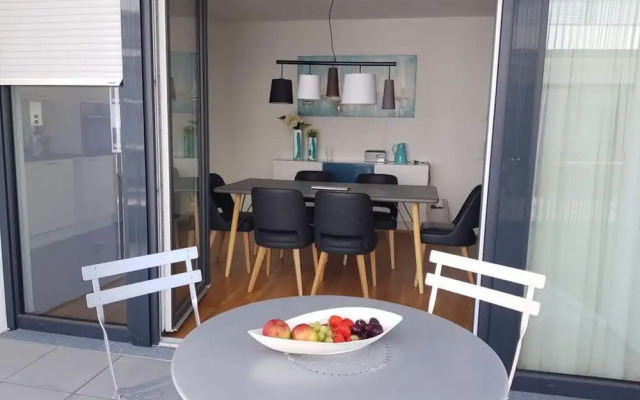 Santis Comfortable Holiday Residence