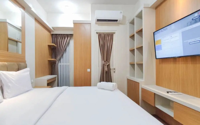 Minimalist And Homey Studio At Amartha View Apartment