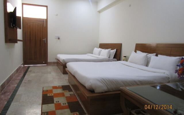 Hotel Vrindavan Garden