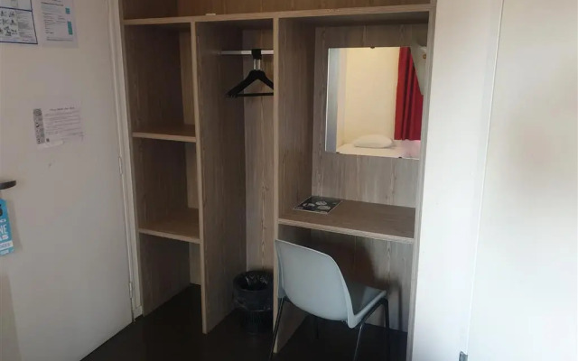 Kyriad Direct Poissy - Acheres