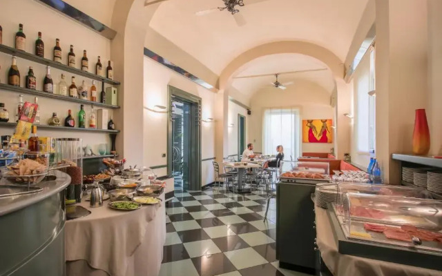 Hotel Tirrenia