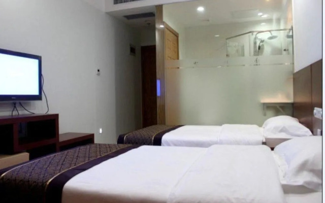 青岛航海假日酒店