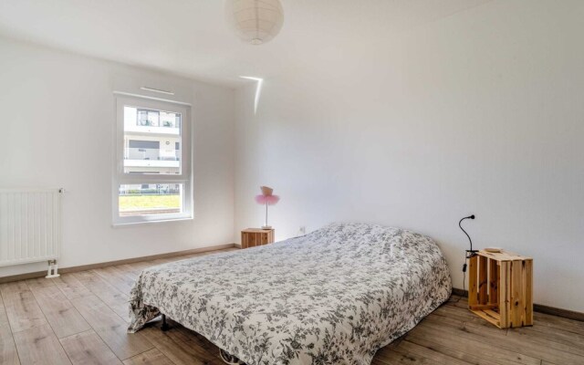 Pretty One-bedroom Apartment of 70m² With Balcony - Strasbourg