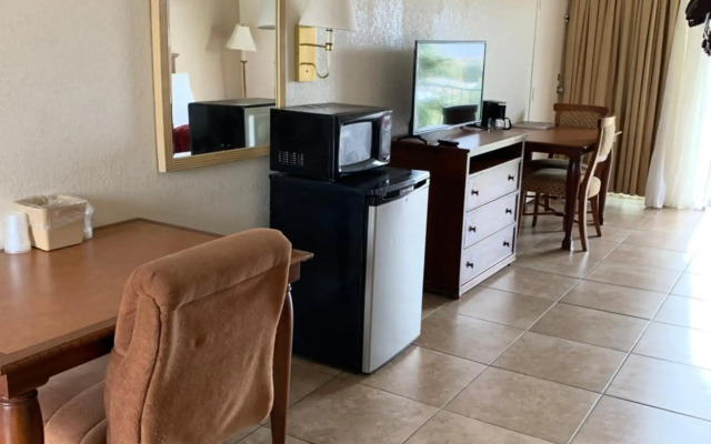 Desert Hot Springs Spa Hotel
