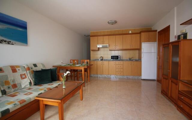 Cala Apartments 2Pax 1C