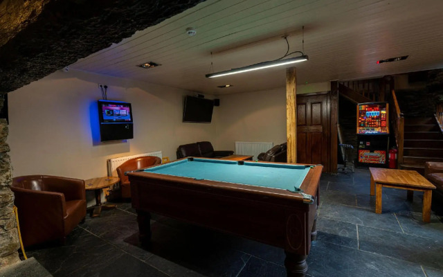 The Grapes Hotel