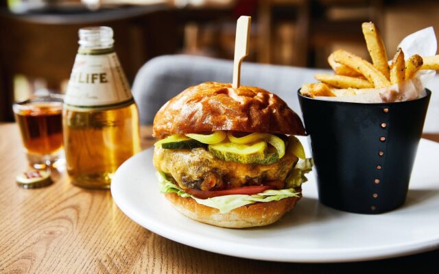 Kimpton Riverplace Hotel by IHG