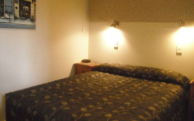 Asure Evergreen Motel