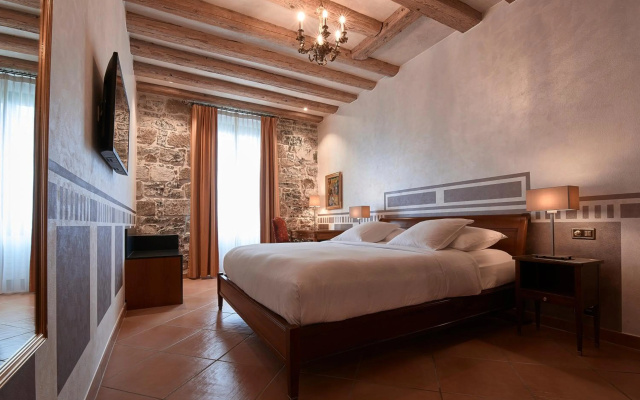 Hotel d'Allèves – Guest Rooms – Geneva