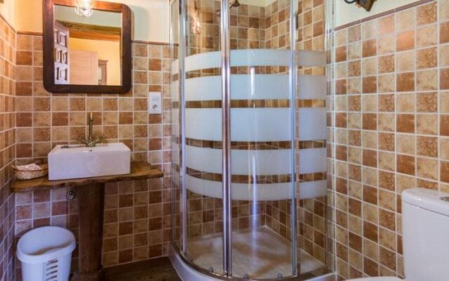 Hostal Pena Santa