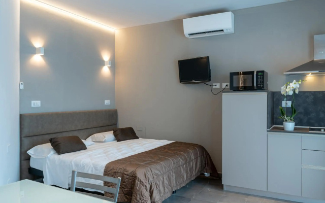 Astoria Hotel & Apartments