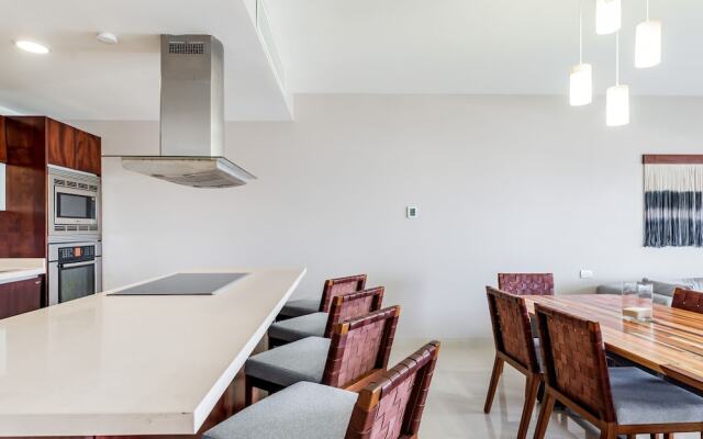 Casa Flamingo 2 Bedroom Condo by Redawning