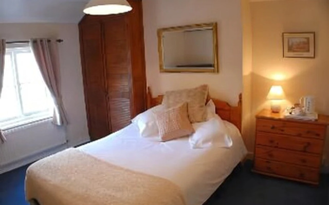 The Winchfield Inn