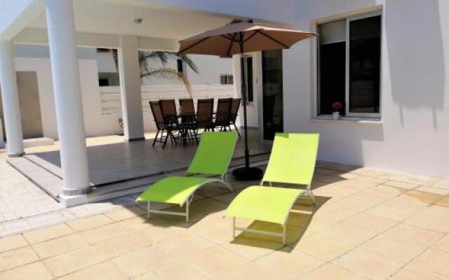 Colonial Beach Villa 33
