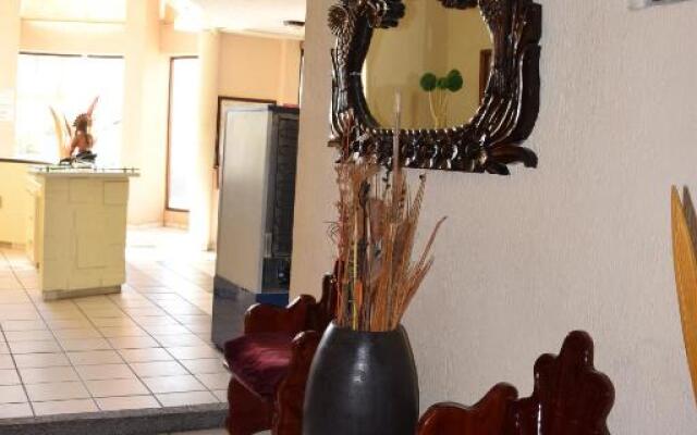 Hotel Real Azteca Zona Piel