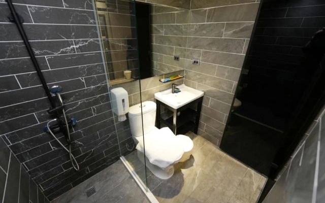 Puremeworld Hotel