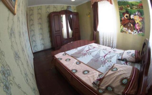 Guest house on Shaumyana