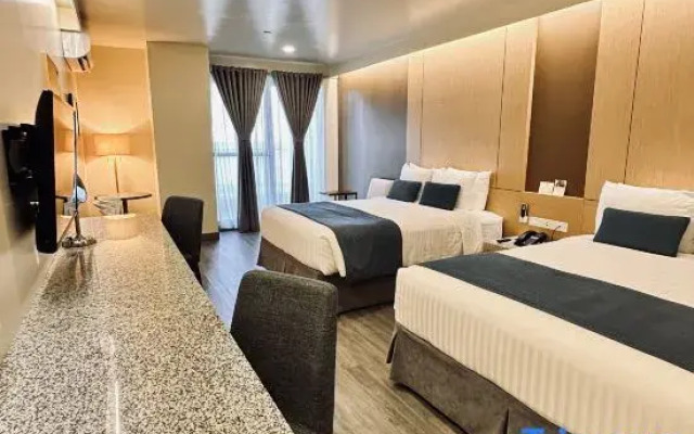 West Plaza Hotel at Lebuu Street