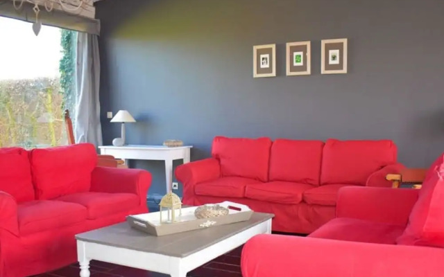 Attractive Holiday Home in Gerin Near Centre