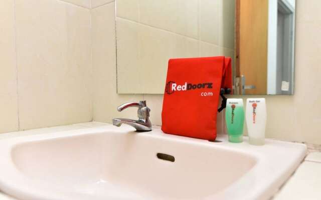 RedDoorz near Tanjung Benoa Beach