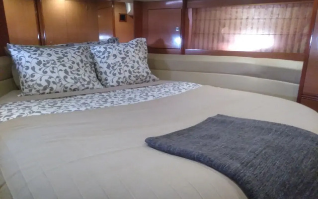Oporto Douro Floating House