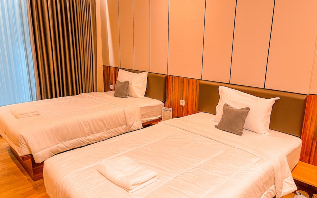 M-LIVIN Dorm Hotel