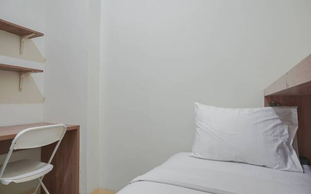 Cozy Living 2Br Green Pramuka City Apartment Next To Mall