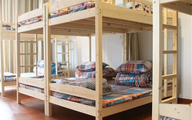Yun Shang Jiangnan Hostel