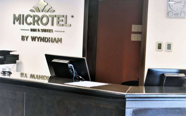 Microtel Inn & Suites by Wyndham Toluca