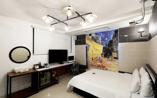 Russo Hotel