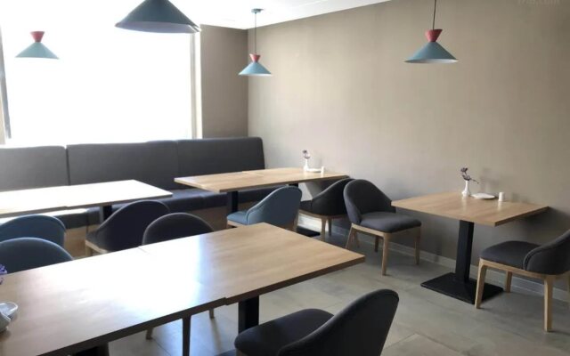 Homeinn Hotel (Rongcheng Chengshan Avenue RT-Mart)
