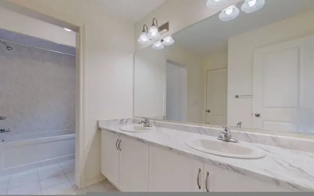 Elegance Modern 4-bedroom Home With Luxury Comforts