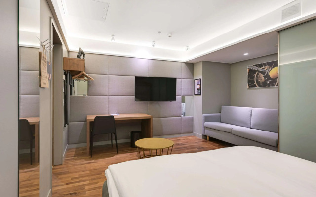 Comfort Hotel Xpress Helsinki Airport Terminal