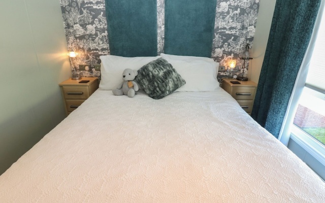 A and C Lodge-plot 21