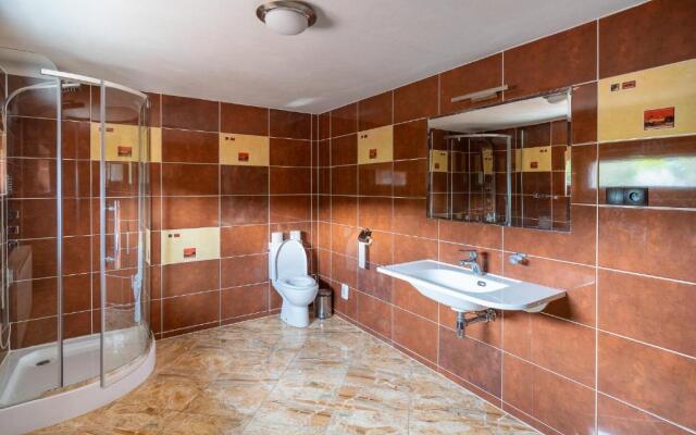 Leone Penzion&Restaurant