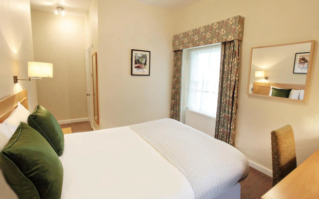 Victoria Square Hotel