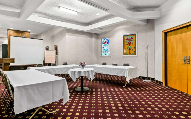 Best Western Downtown Sudbury Centreville